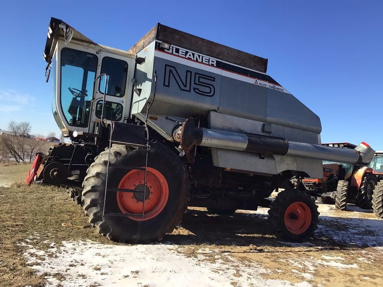 1980 GLEANER N5