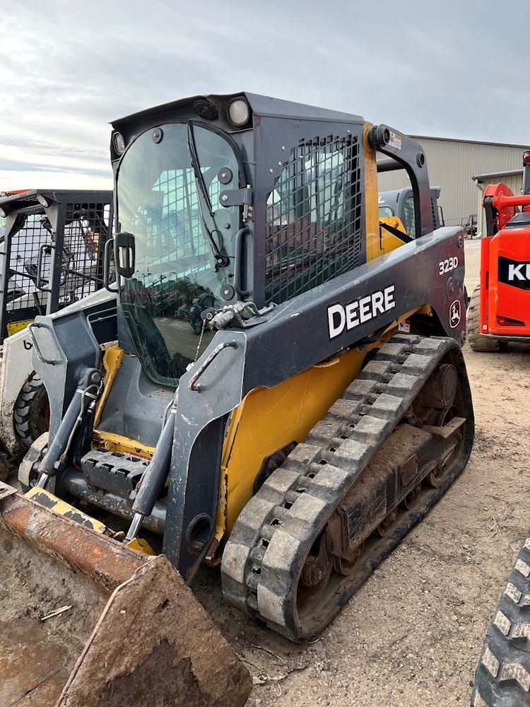 2011 Deere 323D