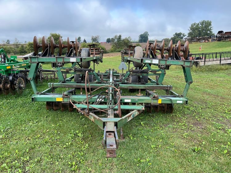 FARMHAND 18FT FINISHER