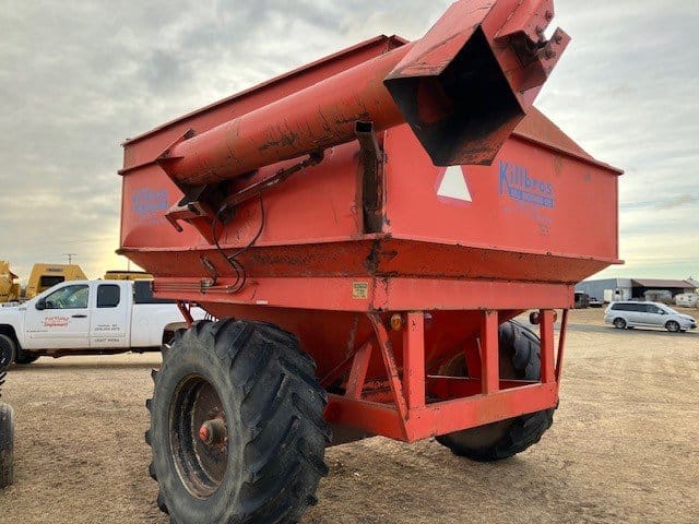 2000 Killbros grain cart 475