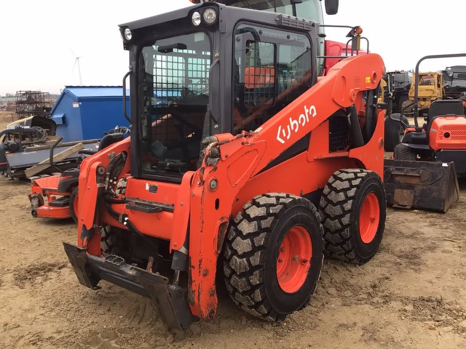 2023 Kubota ssv75hc