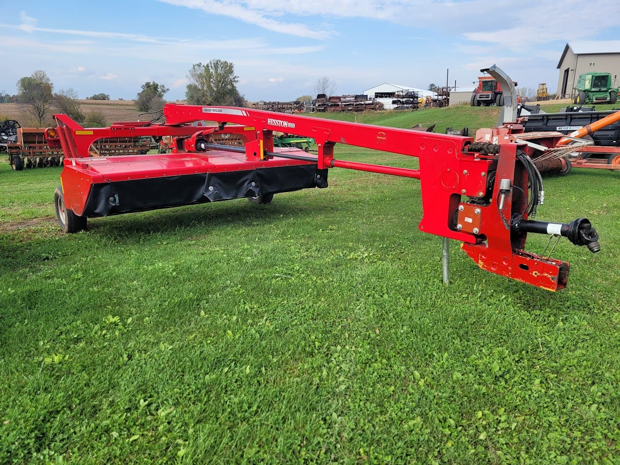 2014 MASSEY FERGUSON MR1372