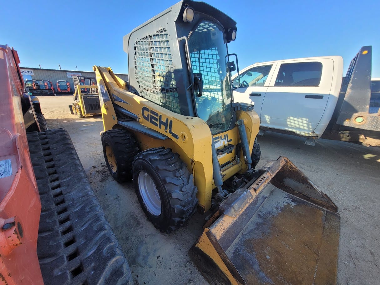 2019 Gehl R190 skid steer