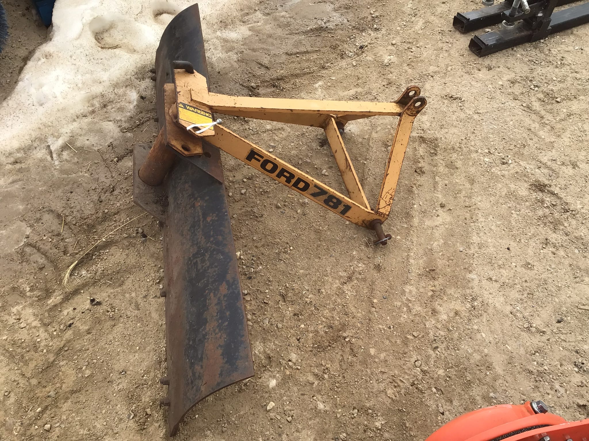 FORD 781 60″ 3PT BLADE