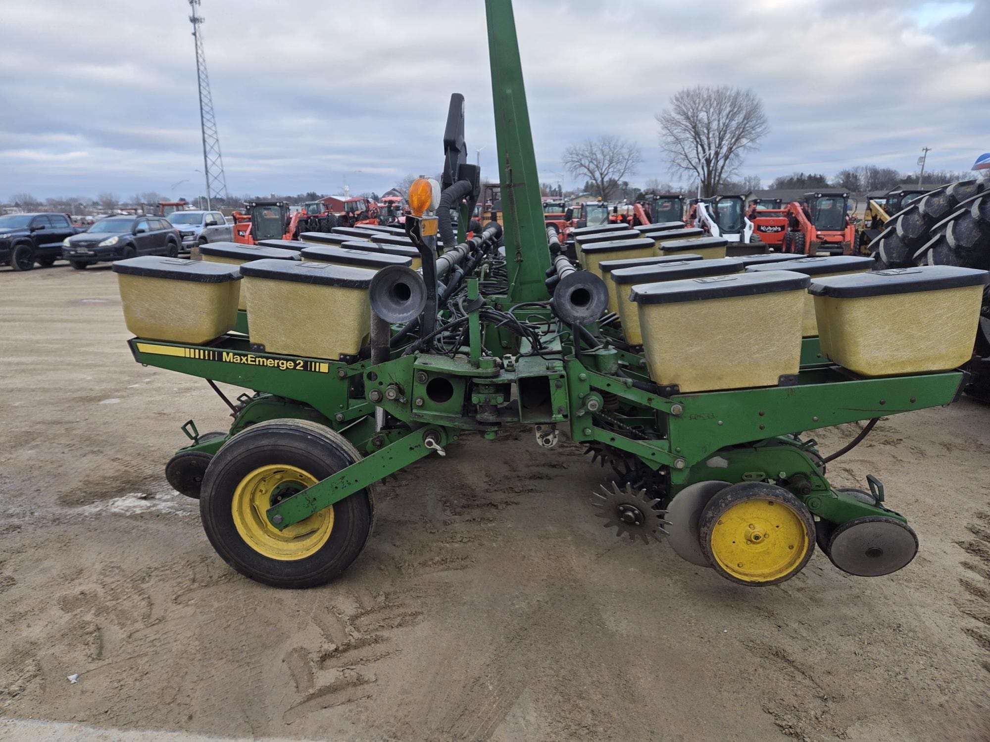 1989 JOHN DEERE 7200 CORN PLANTER