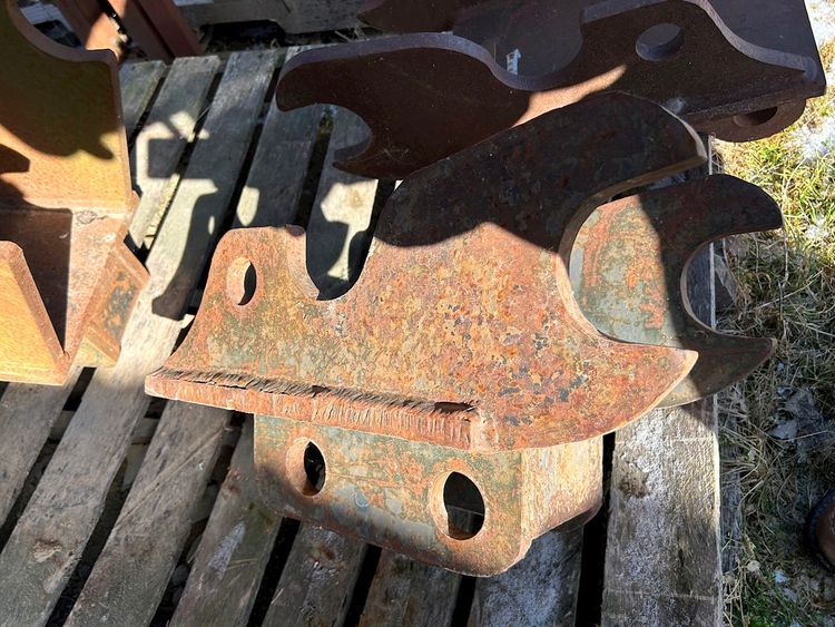 2023 KUBOTA EXCAVATOR ADAPTOR