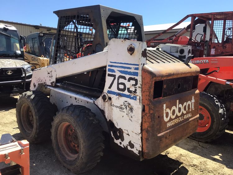 BOBCAT SKIDLOADER 763F