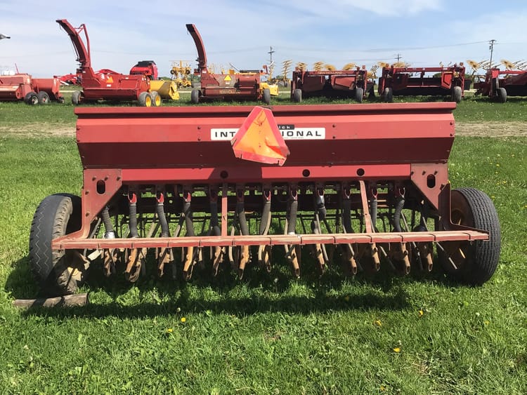 INTERNATIONAL 8FT DRILL