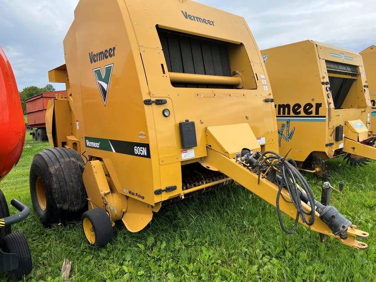 VERMEER 605N ROUND BALER